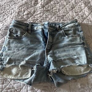 American Eagle high-rise  Distressed Denim